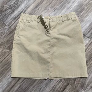 Khaki Express Long Mini Skirt (17 in) with Slit in Back (4.5 in); Size 6